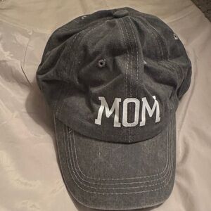 Gray 'MOM' Women's Cap